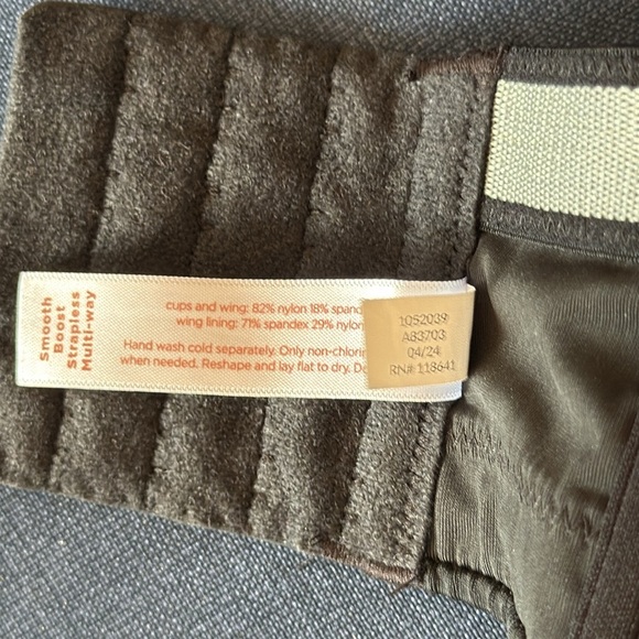 Cacique Black Smooth Boost Strapless Multi-Way Convertible Bra 42D New - Picture 4 of 11